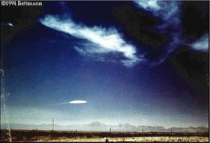 1957-October-16-Holloman-Air-Force-Base-New-Mexico-USA-UFO