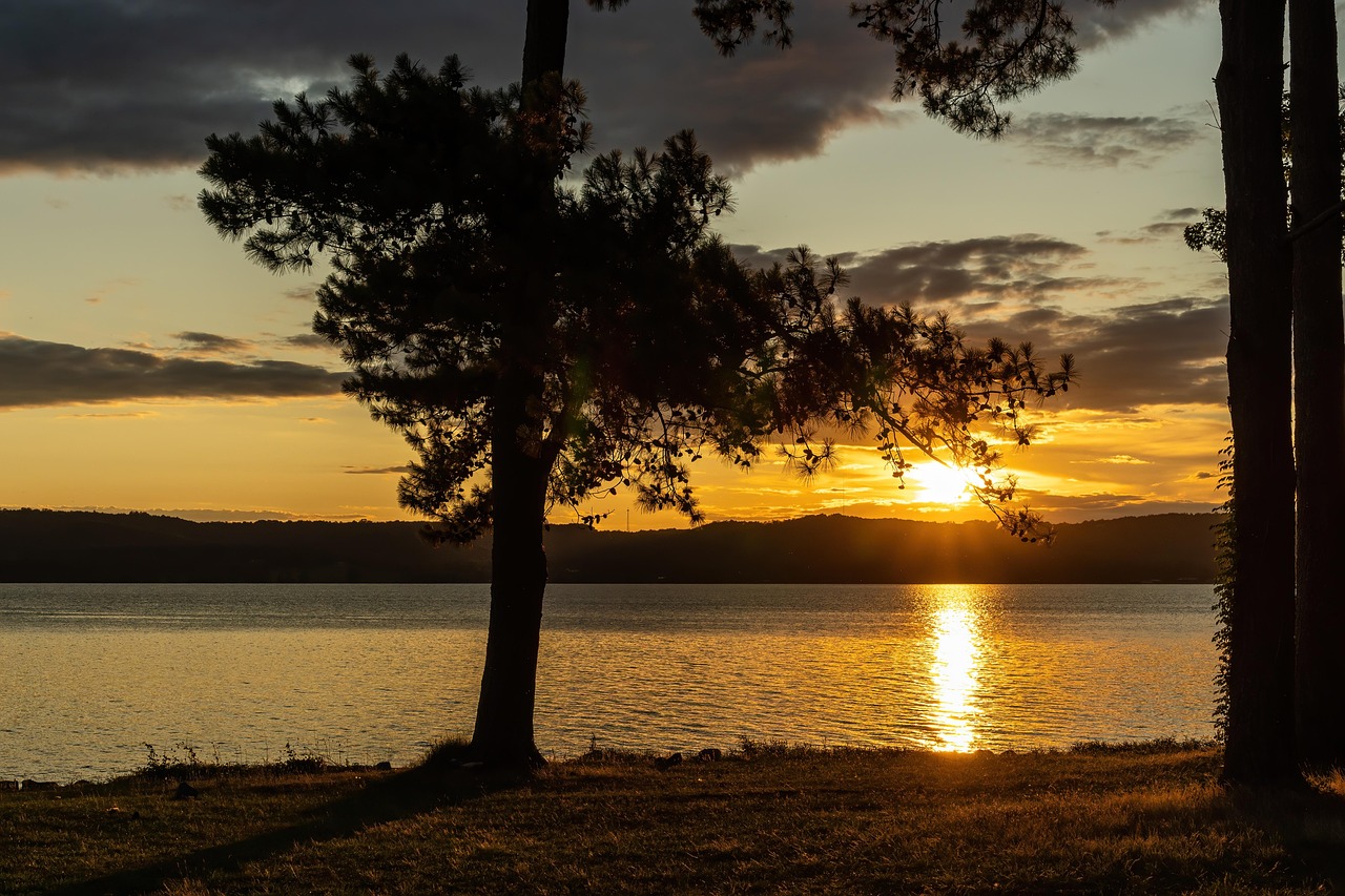 alabama sunset, sunset, lake guntersville, bass lake, alabama, sky, landscape, nature, water, evening, outdoors, countryside, environment, lake, guntersville, alabama, alabama, alabama, alabama, alabama-5327333.jpg