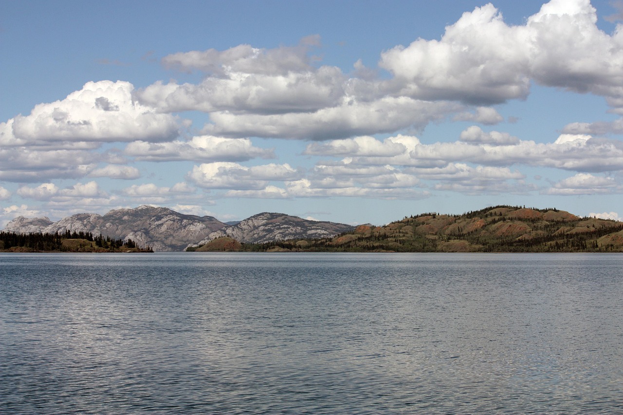 lake laberge, yukon, whitehorse, lake, nature, canada-85694.jpg