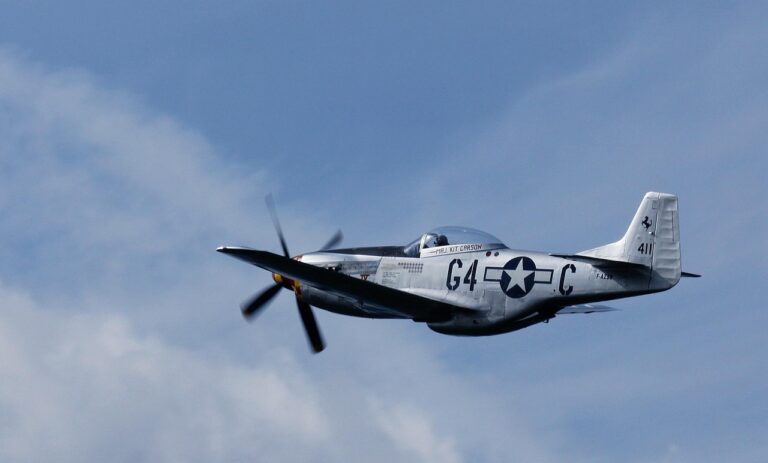 plane, propeller, flying, aviation, heaven, planes, antique car, propeller machine, aircraft, propeller plane, p 51-4638635.jpg