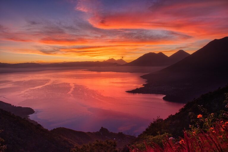 sunrise, water, dawn, morning, country, nature, sun, lake, volcano, panorama, peace, clouds, holiday, traveler photos, atitlán, guatemala, central america-4987384.jpg